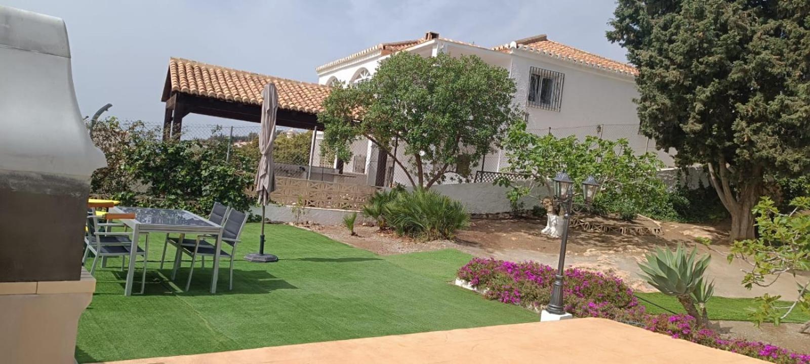 La Torrecica, Con Caracter Andaluz Y Magnificas Vistas Al Mar Y Sierra Nevada Salobreña Exterior foto